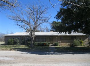 702 Westridge Cir, Breckenridge, TX 76424
