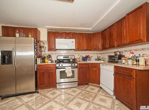4th image of 8322 159th St
