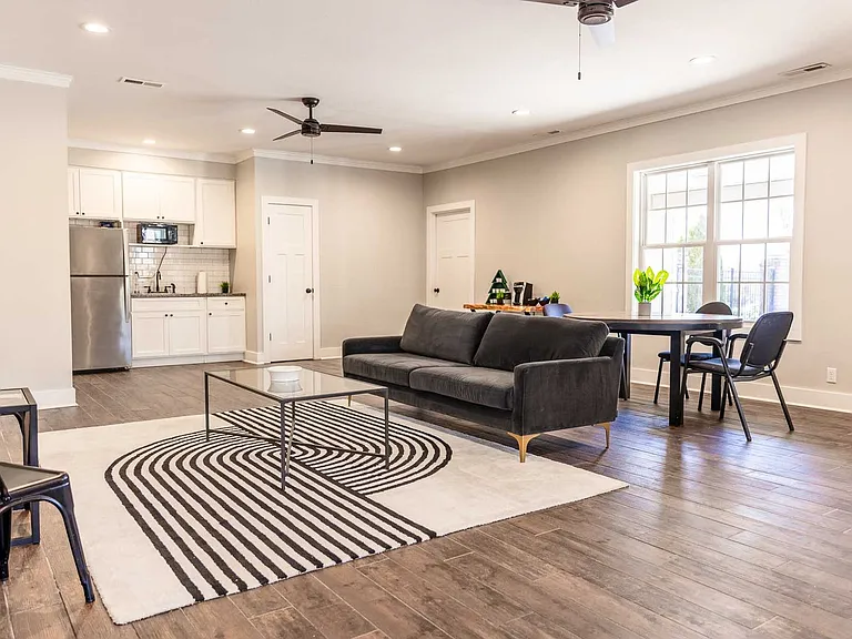Autumn Ridge Apartment Community — Photo 29