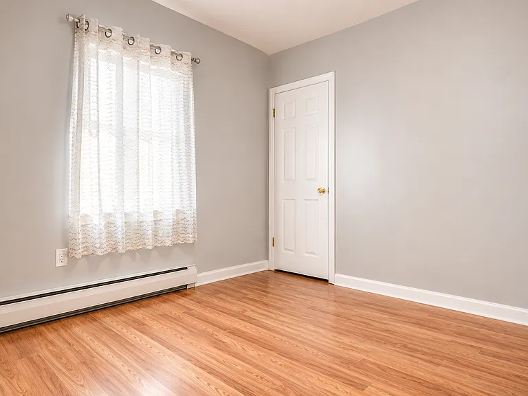 131 Osborne Ter #2F — Photo 12