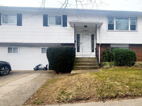 256 Woodbury Road, Hicksville, NY 11801