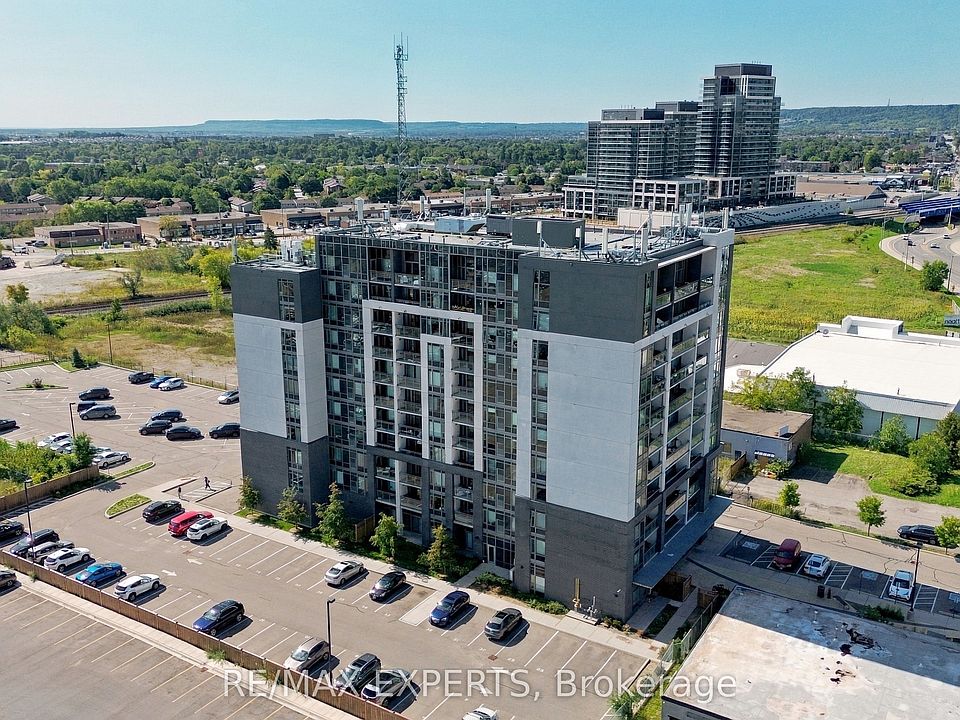 1st image of 716 Main St E #210