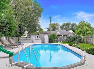 14 South Rd, Monmouth Beach, NJ 07750