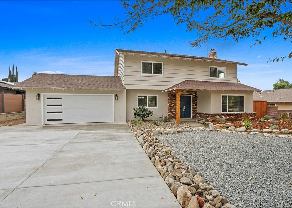 1st image of 872 Knox Pl
