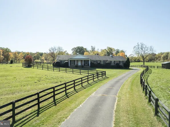 146 Allen Rd, Berryville, VA 22611