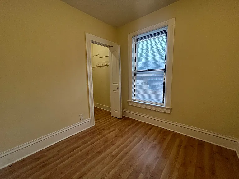 595 Park Street — Photo 9