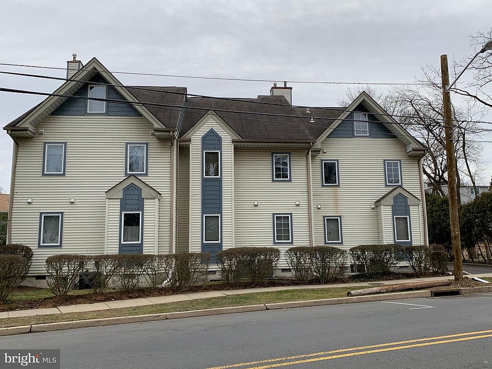 2nd image of 103 Hamilton Ave