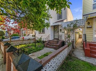 135-40 234th St #2, Rosedale, NY 11422