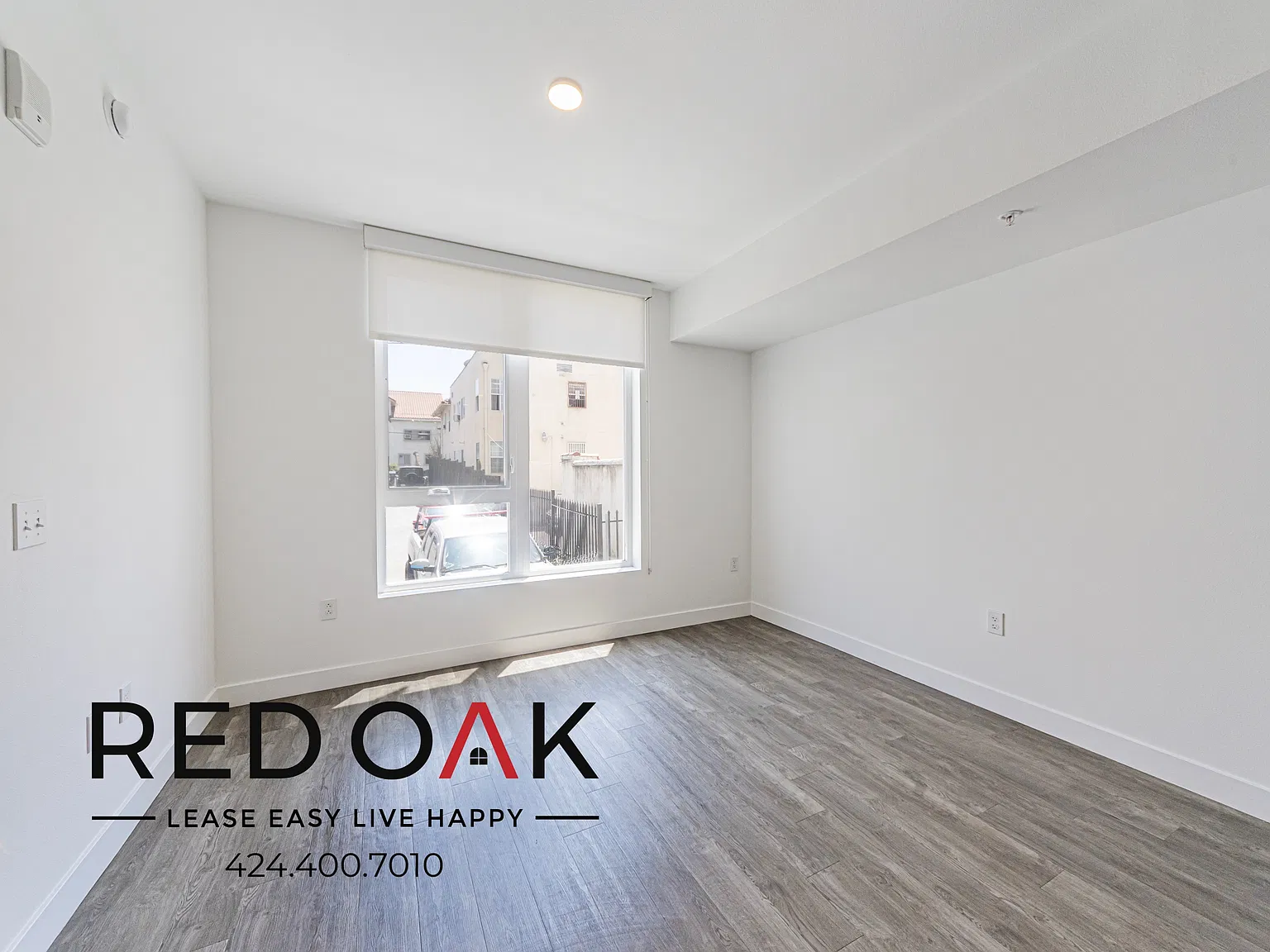 2880 W James M Wood Blvd — Photo 3