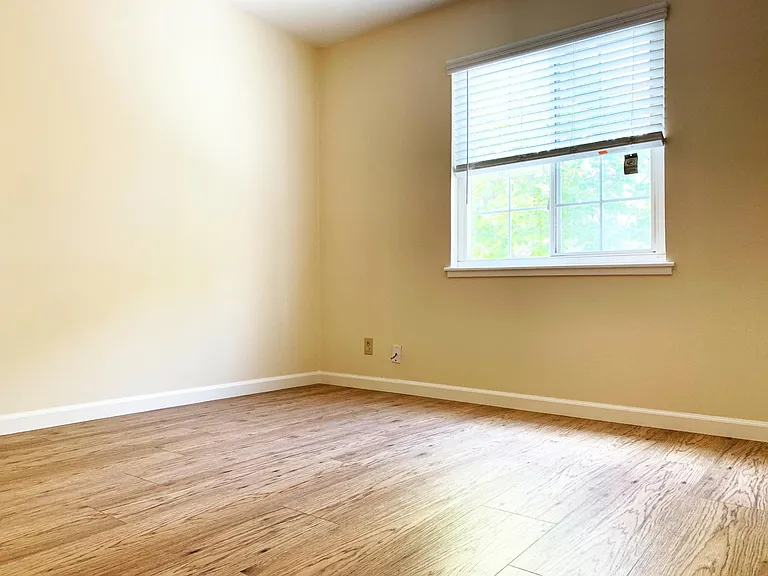 3407 Flora Vista Ave — Photo 14
