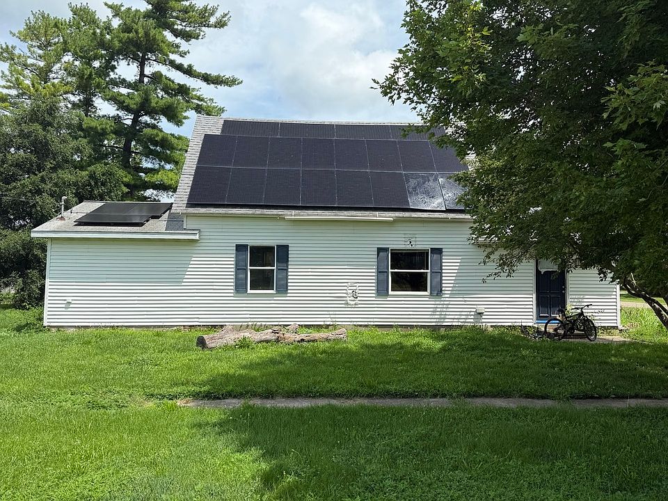 1st image of 21 Chestnut St