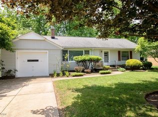 7550 Sharonlee Dr, Mentor, OH 44060
