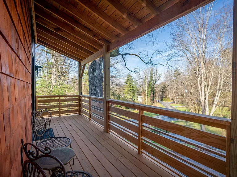 235 Royal Pines Dr — Photo 31