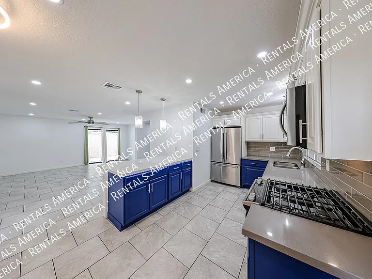 3837 W Acapulco Ln — Photo 9