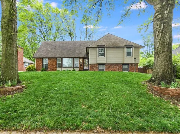 1411 SW 5th St, Lees Summit, MO 64081