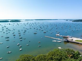 239 Foreside Rd, Falmouth, ME 04105