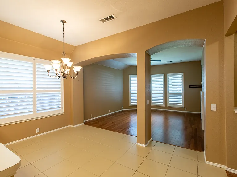 11259 Blackhawk Dr — Photo 12