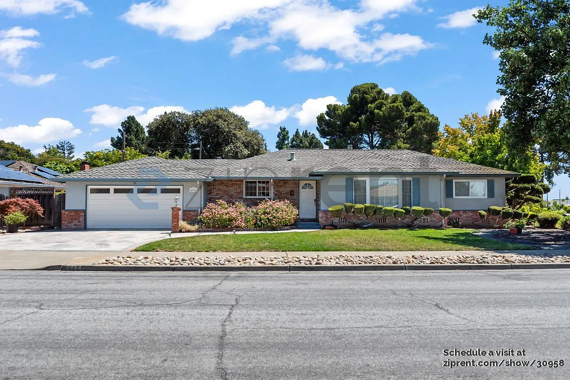4984 Brophy Dr photo 1