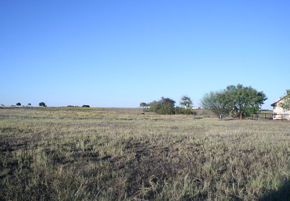 2nd image of 810 County Road 176