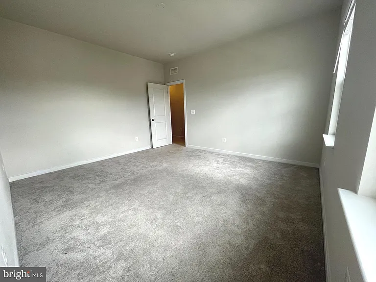 2328 Hawkshill Dr — Photo 29