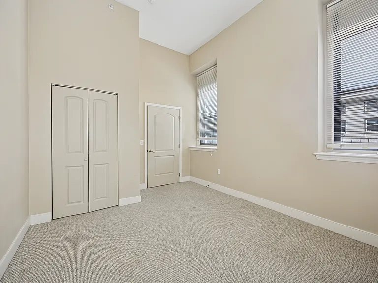 171 Grape St — Photo 32