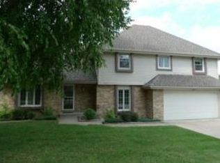 1212 NE 82nd St, Kansas City, MO 64118