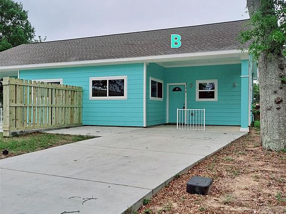 3rd image of 4701 Bland St #A