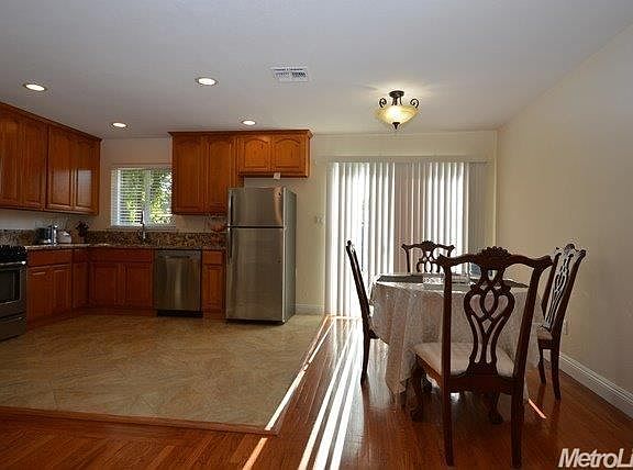 5th image of 2505 Northglen St