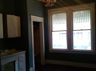 738 1st St SW APT 2, Paris, TX 75460