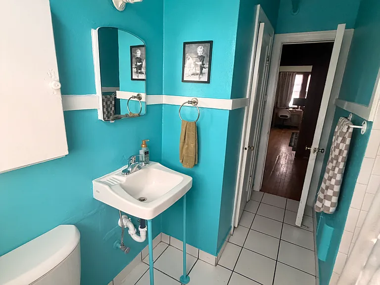 1301 S Albany Ave #B — Photo 13