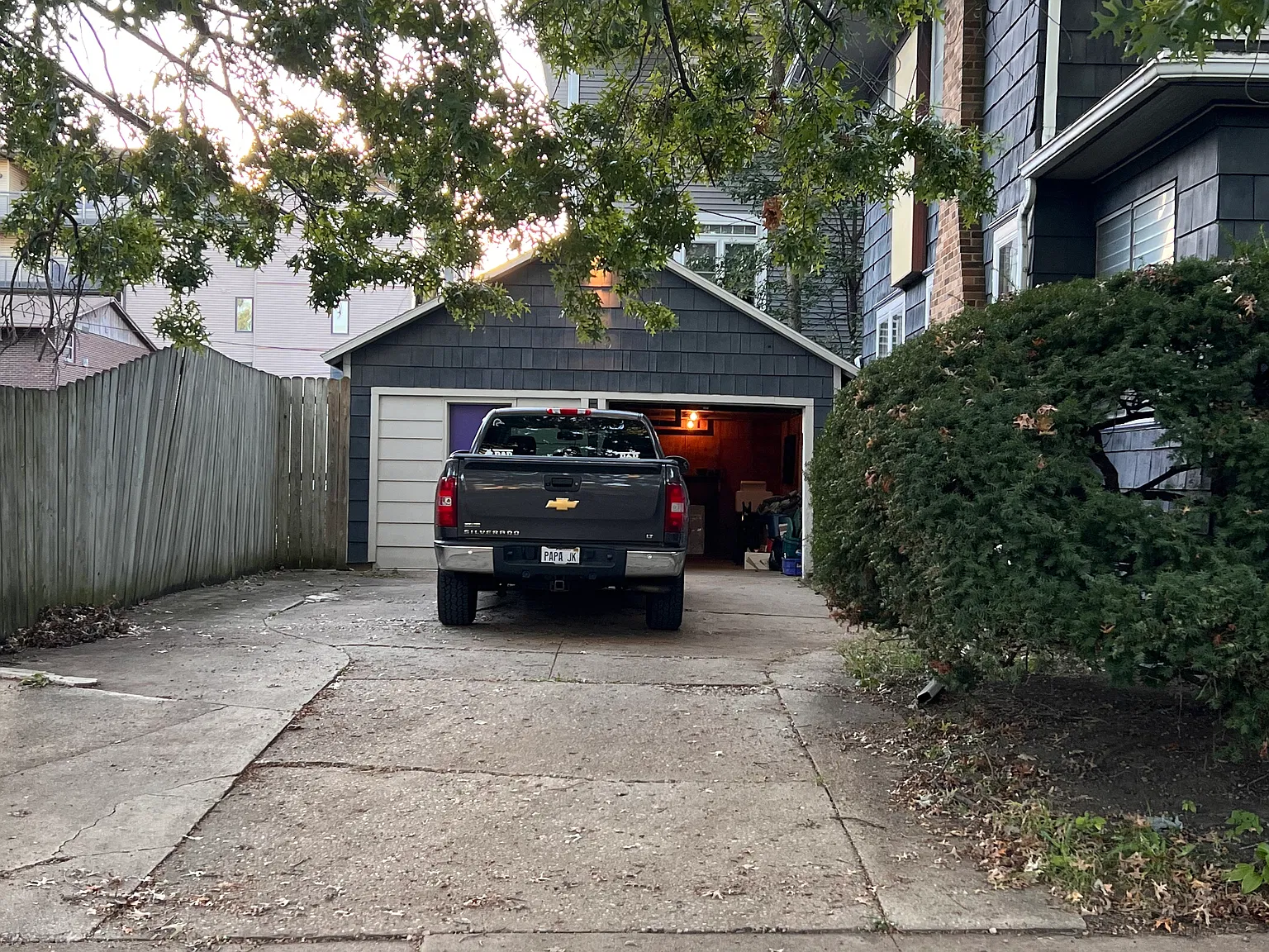 3 bed, 1.5 bath, 2400 sqft, $1,495 — Photo 3