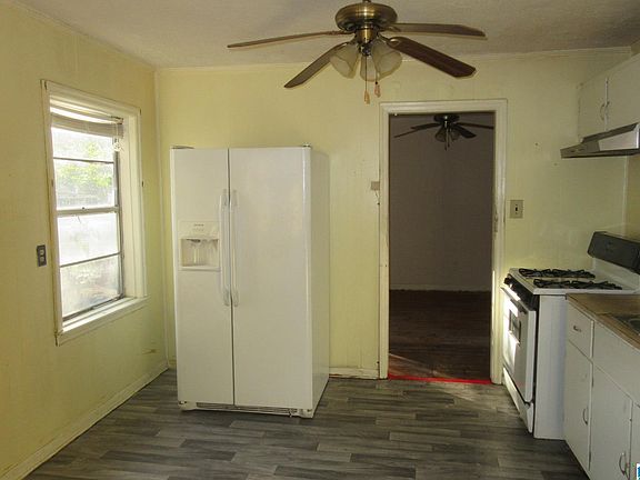 4th image of 48 Wilkes Cir