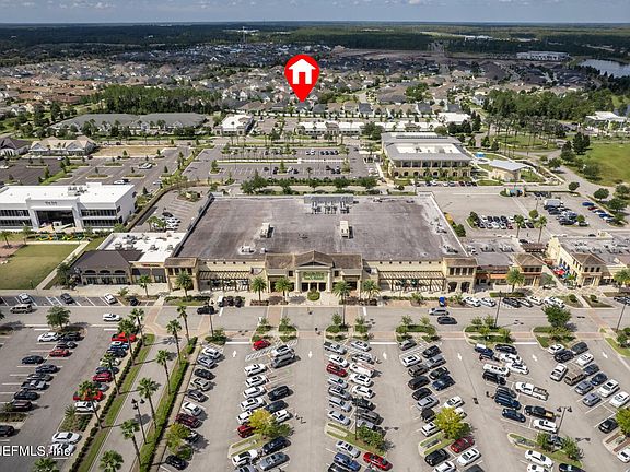 3rd image of 250 Park Lake Dr