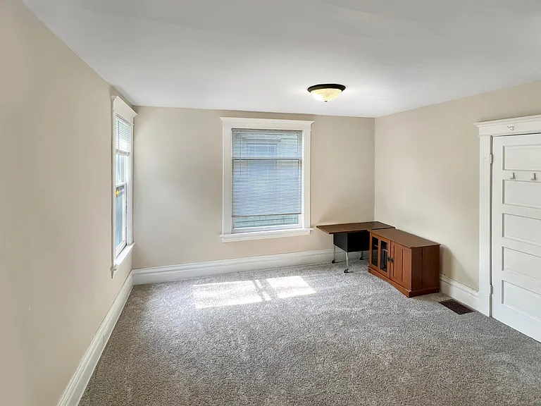207 Allen Blvd — Photo 16