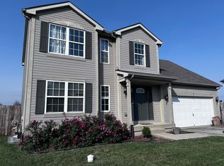 207 Heatherfield Ln, Dekalb, IL 60115