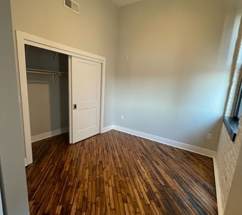 Farnam Hill Lofts 2570 Farnam St Omaha NE Zillow