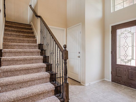 4th image of 10128 Horseshoe Ln