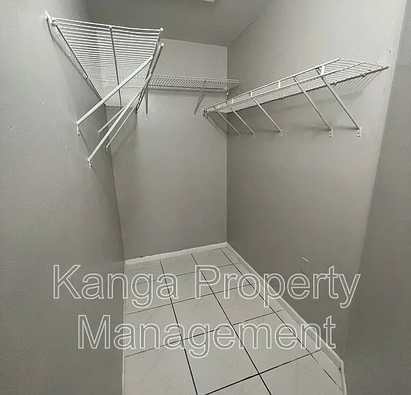 11425 NW 35th St — Photo 18