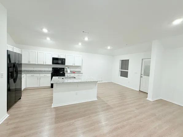 1405 E Latium St, Siloam Springs, AR 72761