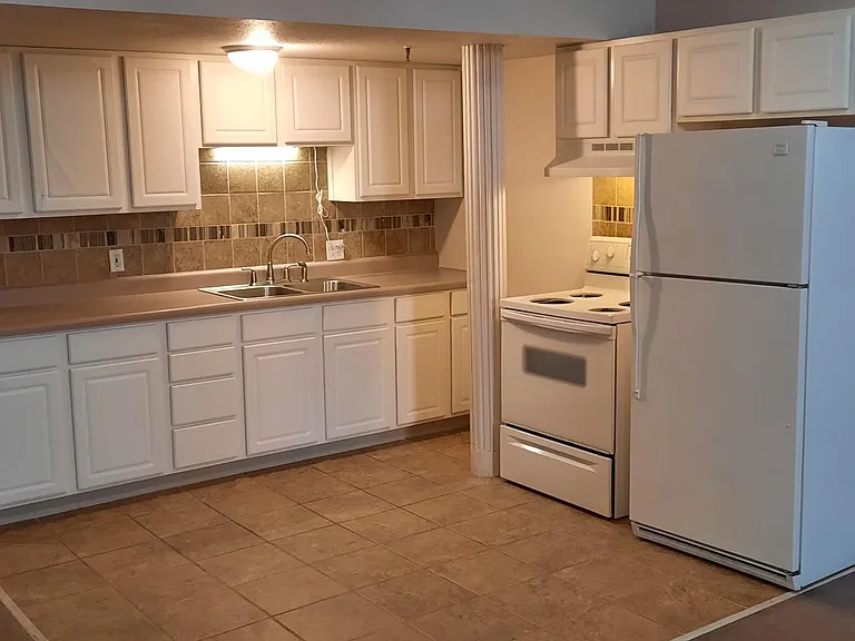 224 N 4th St #303 — Photo 2