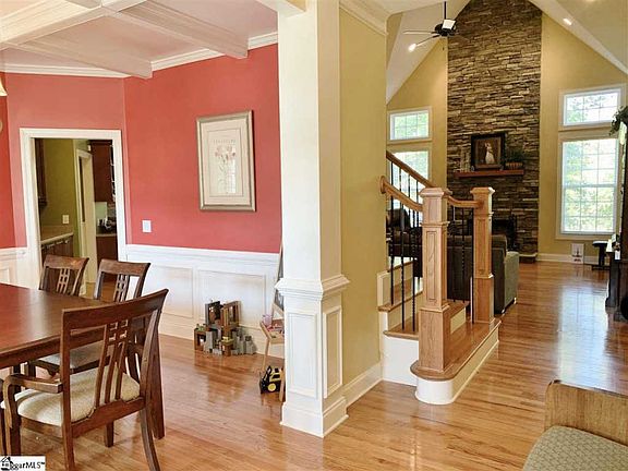 5th image of 120 Holland Trace Cir