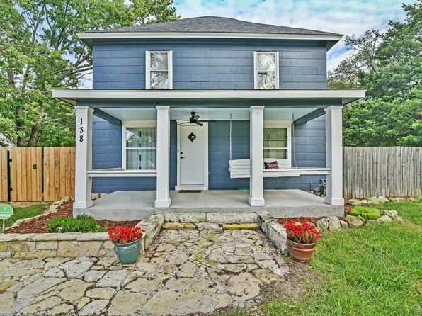 138 SW 100th St, Augusta, KS 67010