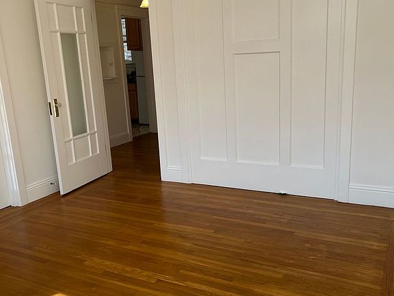 4th image of 1544 Pacific Ave #3