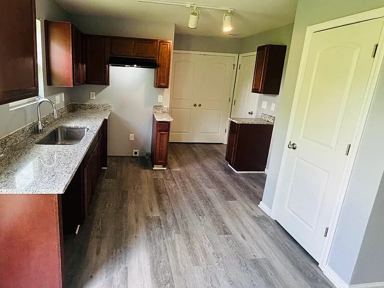 22 Jones Creek Cir — Photo 5