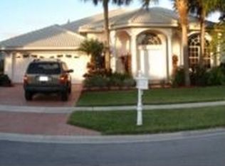 19611 Black Olive Ln, Boca Raton, FL 33498