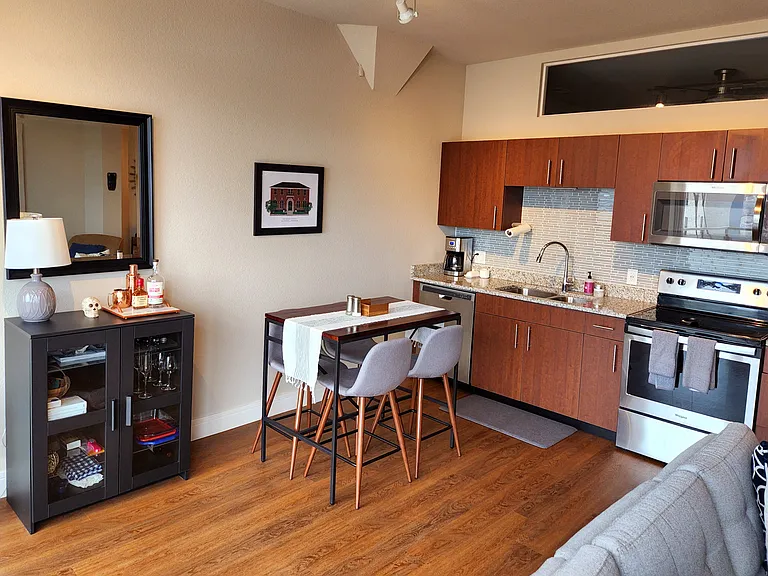 Granary Lofts — Photo 15
