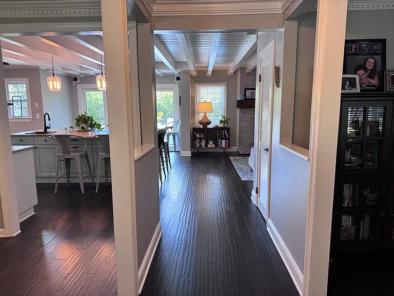 1436 Sir Richard Rd — Photo 3