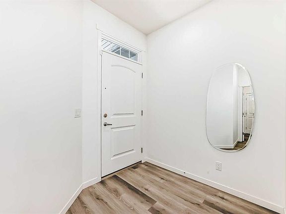 2nd image of 64 E Masters Row SE