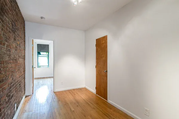 Rented by Bryan L Rozencwaig, LREB | media 17