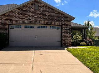 822 E Crystal Ave, Nixa, MO 65714